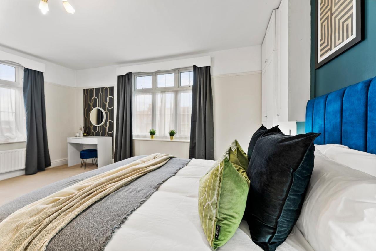 布里斯托Stunning 4-Bed - Garden - Sleeps 14别墅 外观 照片