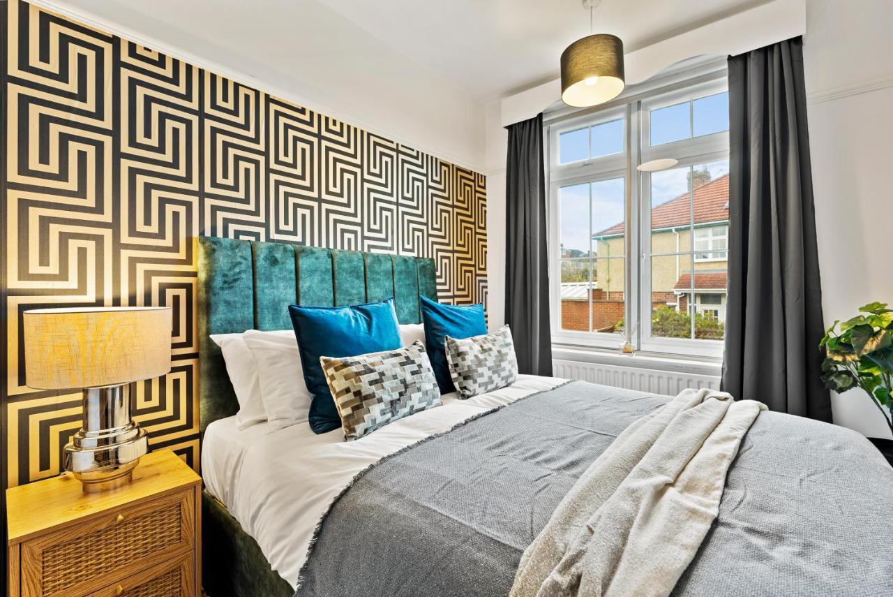 布里斯托Stunning 4-Bed - Garden - Sleeps 14别墅 外观 照片