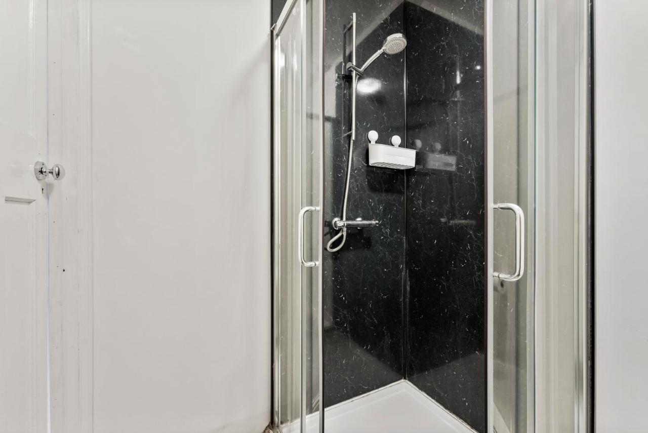 布里斯托Stunning 4-Bed - Garden - Sleeps 14别墅 外观 照片